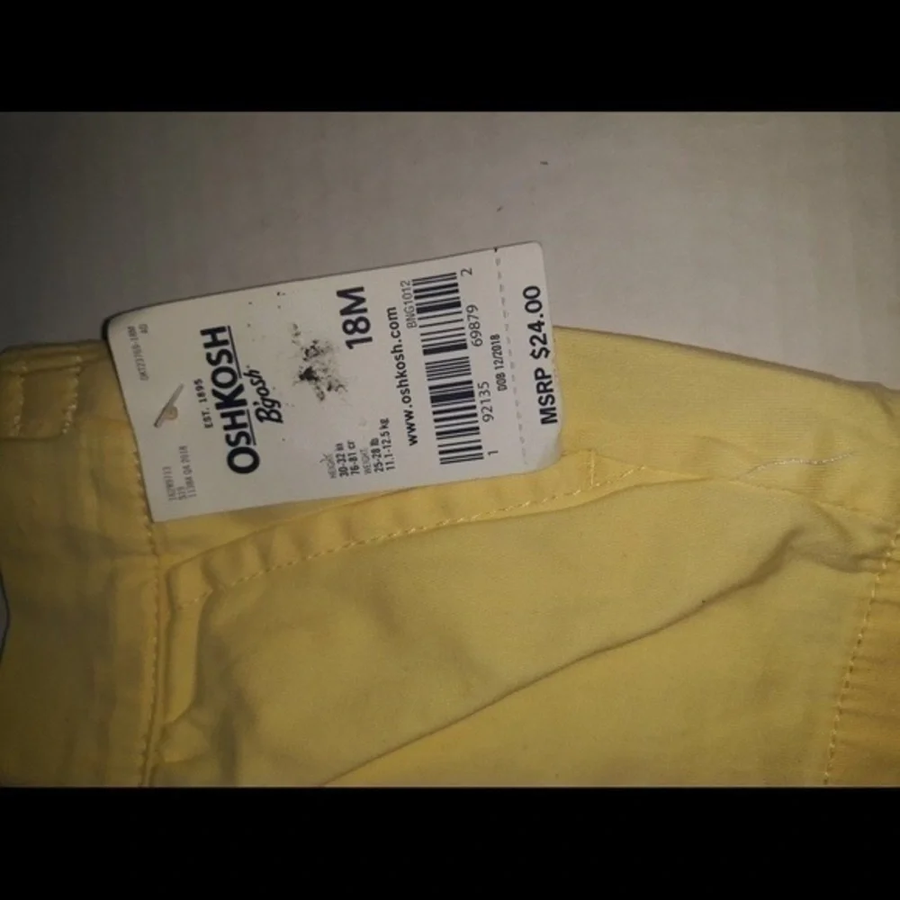 EST 1895 Oshkosh Bgosh Size 18 Months Baby Girls Yellow Shorts NWT MSRP $24‎